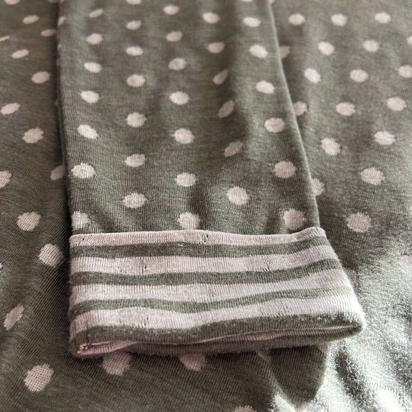 T by Talbots scoop neck polka dot 3/4 sleeve tee. Green/ cream. XS - Picture 6 of 7